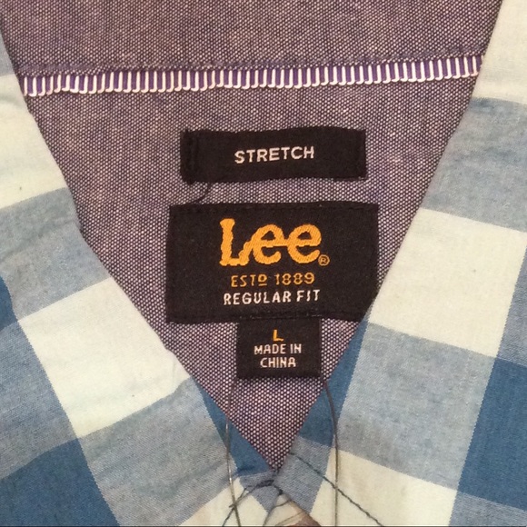 Men’s Lee Regular Fit Button Down Shirt Blue L NWT - Picture 3 of 5